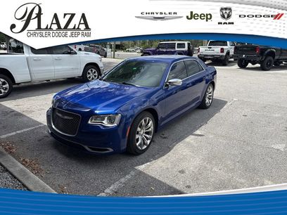 Used 2019 Chrysler 300 Touring w/ Chrome Appearance Package