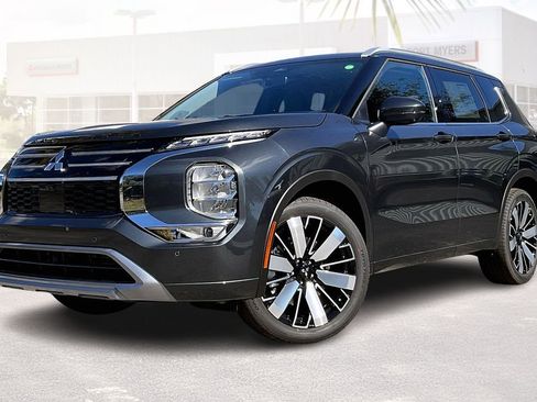 New 2026 Mitsubishi Outlander SEL image 2