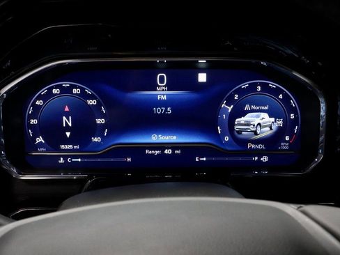 Used 2023 Chevrolet Silverado 1500 LT image 27