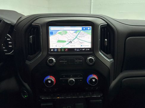 Used 2023 GMC Sierra 2500 Denali w/ Denali Ultimate Package image 19