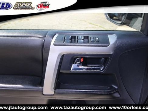 Used 2014 Toyota 4Runner SR5 RWD image 11
