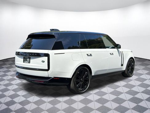 Certified 2022 Land Rover Range Rover Long Wheelbase SE AWD/4WD image 9