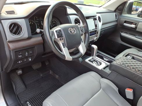 Used 2020 Toyota Tundra Limited w/ Limited Premium Package AWD/4WD image 6