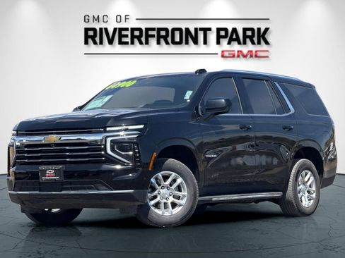 Used 2025 Chevrolet Tahoe LT AWD/4WD image 7