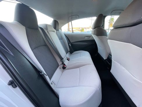 Used 2020 Toyota Corolla LE image 14