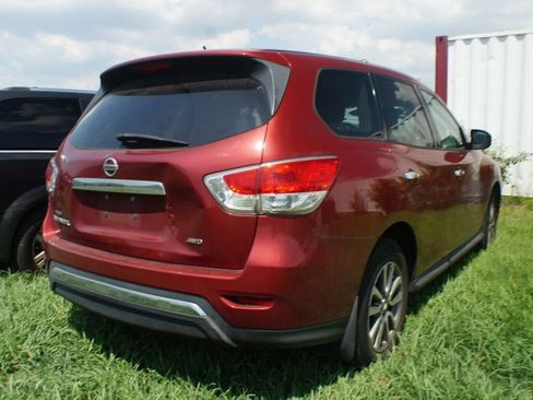 Used 2013 Nissan Pathfinder S AWD/4WD image 4