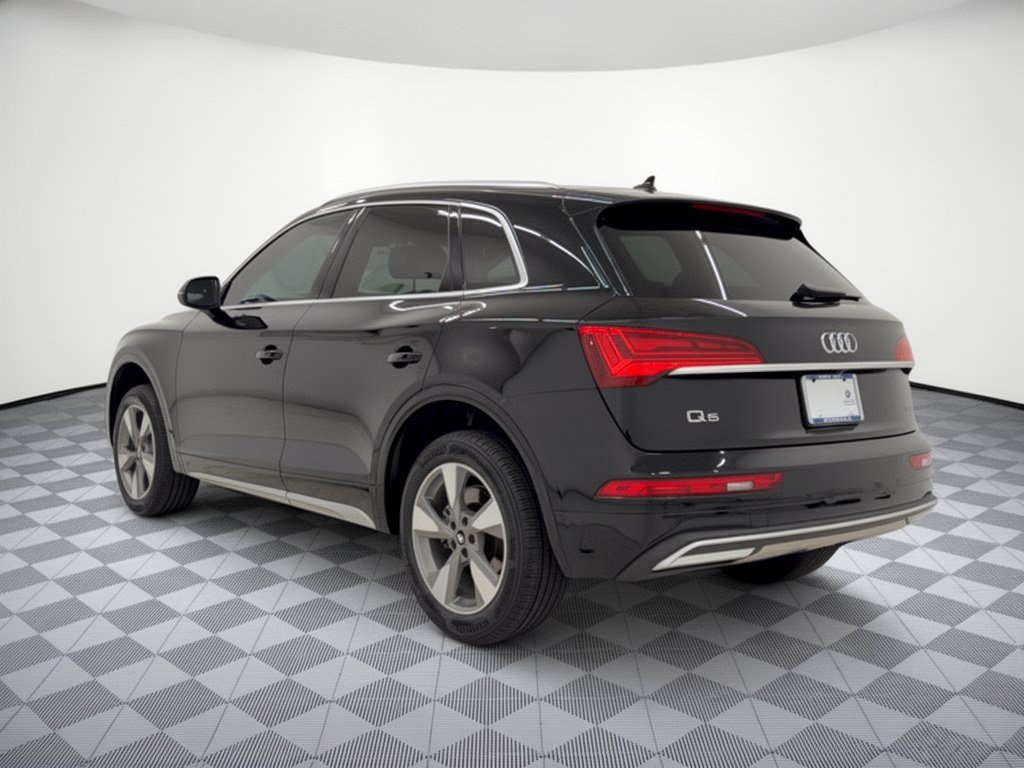 Used 2023 Audi Q5 2.0T Premium Plus w/ Premium Plus Package AWD/4WD image 3