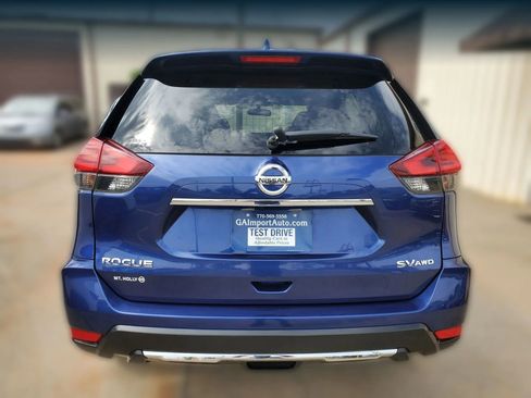 Used 2017 Nissan Rogue SV w/ SV Premium Package AWD/4WD image 10