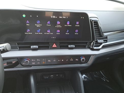 Used 2023 Kia Sportage EX image 19