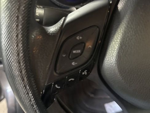 Used 2021 Toyota C-HR LE image 32