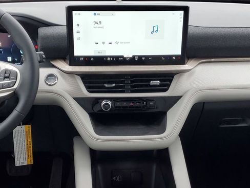 New 2026 Ford Explorer Active w/ Active Comfort Package image 34