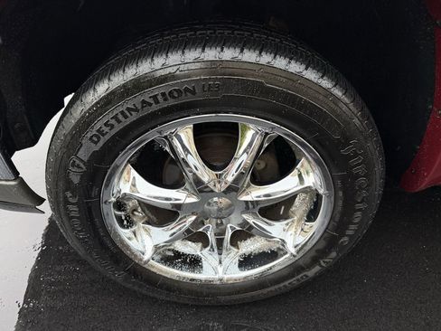 Used 2005 Chevrolet Avalanche Z71 w/ Sun And Sound Package image 11