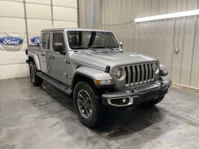 Used 2021 Jeep Gladiator Overland w/ Popular Equipment Package