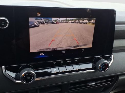 Used 2024 Chevrolet Colorado Trail Boss w/ Advanced Trailering Package AWD/4WD image 14