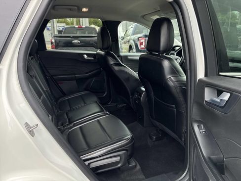 Certified 2024 Ford Escape Platinum AWD/4WD image 10