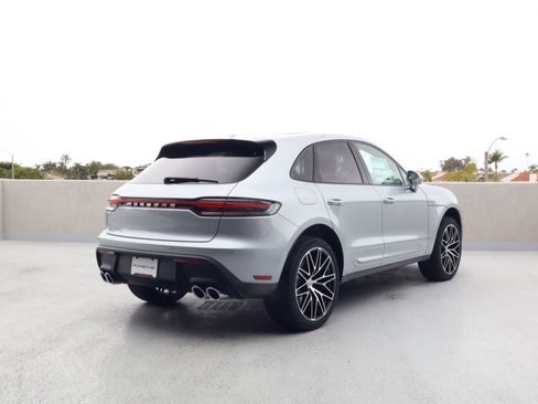 New 2026 Porsche Macan AWD/4WD image 9
