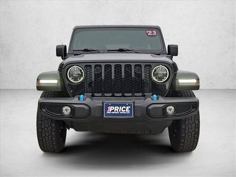 Used 2023 Jeep Wrangler Unlimited AWD/4WD image 2