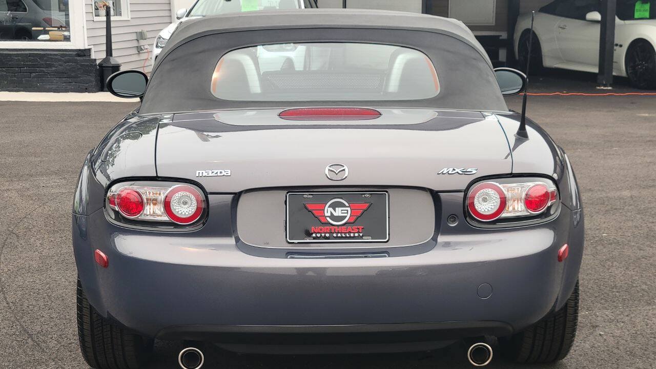 Used 2007 MAZDA MX-5 Miata Sport RWD image 13