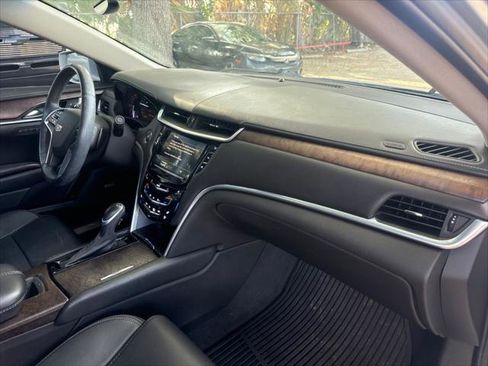 Used 2018 Cadillac XTS Luxury image 18