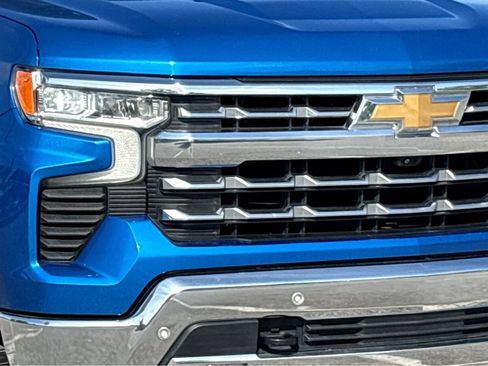 Used 2022 Chevrolet Silverado 1500 LTZ AWD/4WD image 17