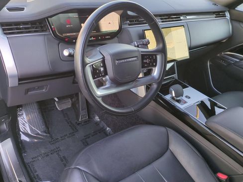 Used 2025 Land Rover Range Rover Long Wheelbase SE AWD/4WD image 16