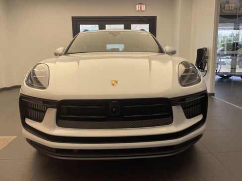 New 2025 Porsche Macan S image 10