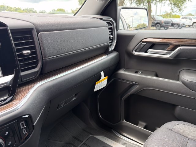 New 2026 Chevrolet Silverado 1500 RST w/ LPO, Dark Essentials Package RWD image 28