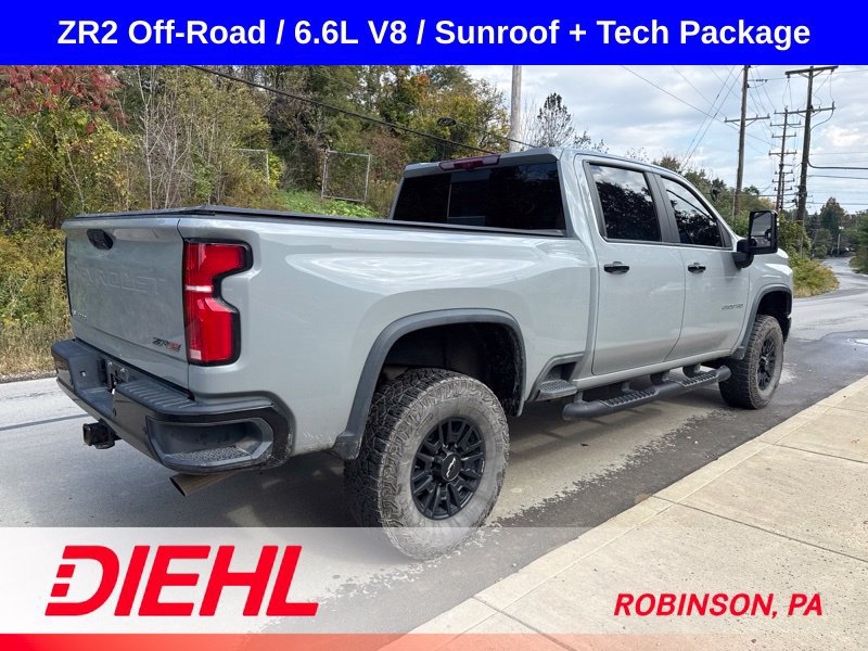 Used 2025 Chevrolet Silverado 2500 ZR2 w/ Technology Package AWD/4WD image 7