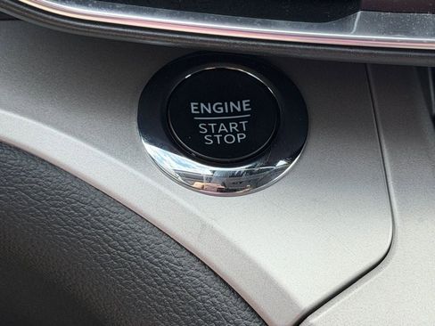 Used 2023 Ford Explorer XLT w/ Equipment Group 202A image 40