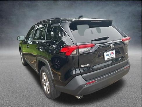Used 2025 Toyota RAV4 XLE FWD image 23