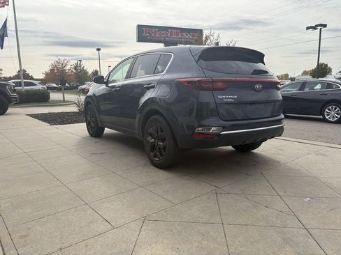Used 2022 Kia Sportage LX w/ LX AWD Value Edition Package image 6
