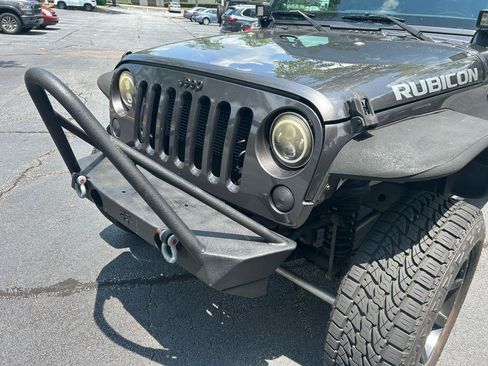 Used 2014 Jeep Wrangler Unlimited Rubicon AWD/4WD image 10