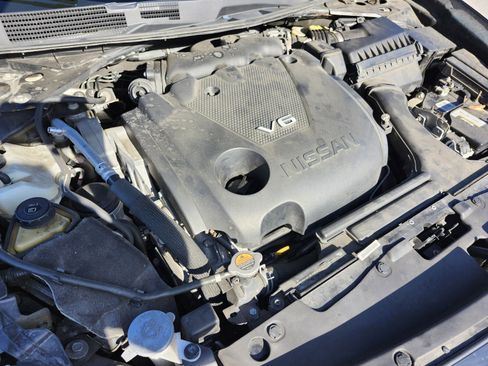 Used 2017 Nissan Maxima SR w/ Midnight Edition image 26