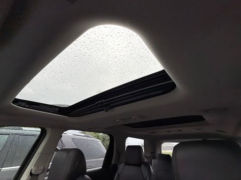 Used 2016 GMC Acadia Denali AWD/4WD image 17