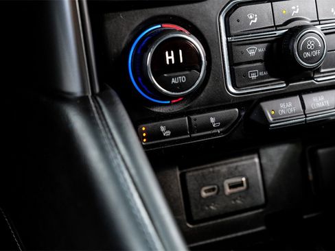 Used 2021 Chevrolet Tahoe LT image 19