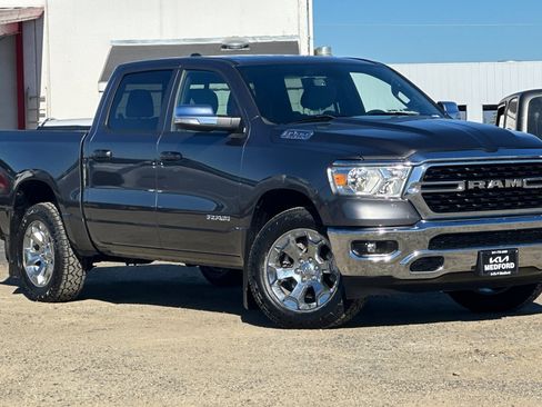Used 2022 RAM 1500 Big Horn AWD/4WD image 2