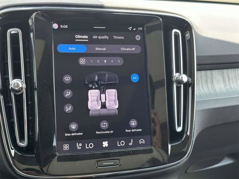 New 2026 Volvo XC40 B5 Plus w/ Protection Package Premier image 5