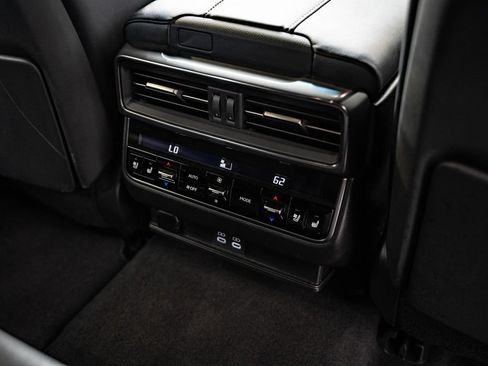 Used 2024 Lexus LX 600 4WD w/ Appearance Package image 37