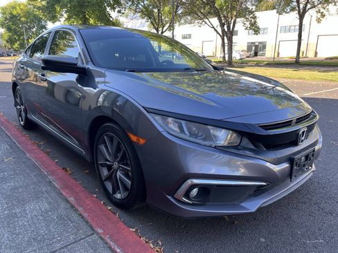Used 2020 Honda Civic EX image 2