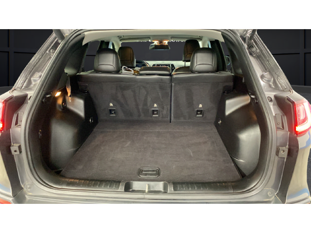 Used 2019 Jeep Cherokee Limited FWD image 26