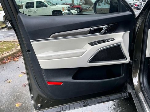 Used 2020 Kia Telluride SX image 24