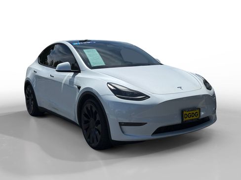 Used 2022 Tesla Model Y Performance AWD/4WD image 7