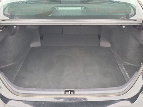 Used 2025 Toyota Camry LE FWD image 10