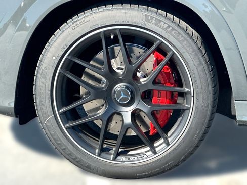New 2026 Mercedes-Benz GLE 63 AMG S image 12