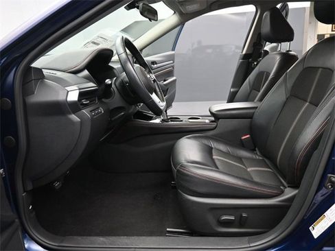 Used 2023 Nissan Altima 2.5 SR image 10