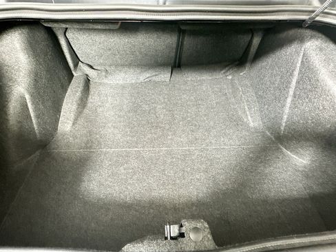 Used 2022 Dodge Challenger SXT w/ Blacktop Package image 27