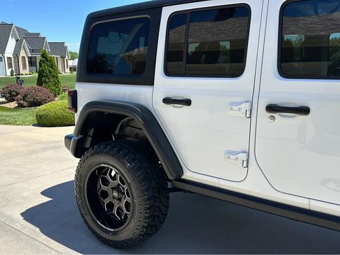 Used 2022 Jeep Wrangler Unlimited Rubicon 4xe image 23