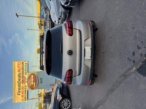 Used 2012 Volkswagen GTI 4-Door FWD image 7