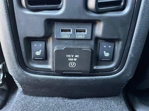 Used 2022 Dodge Durango R/T w/ Blacktop Package AWD/4WD image 28