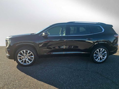 Used 2024 GMC Acadia Denali w/ Super Cruise Package image 6